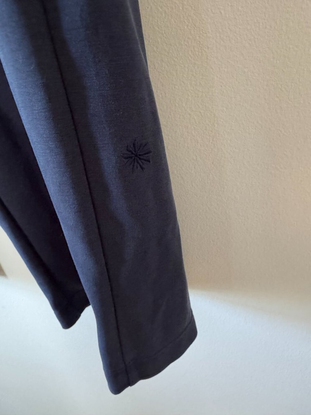 Athleta Seasoft Mid Rise Straight Pant Navy - Picture 4 of 12